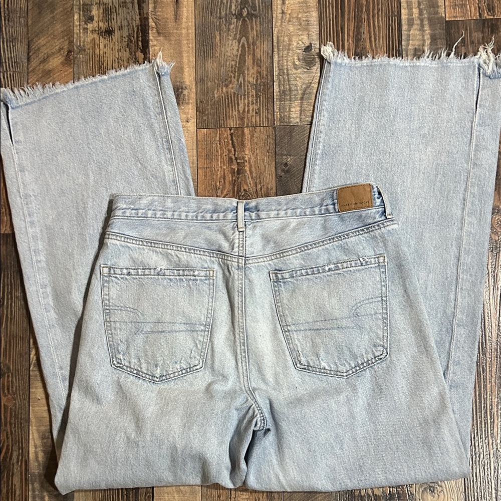 American Eagle Outfitters Light Blue wide leg Jeans - Picture 5 of 5